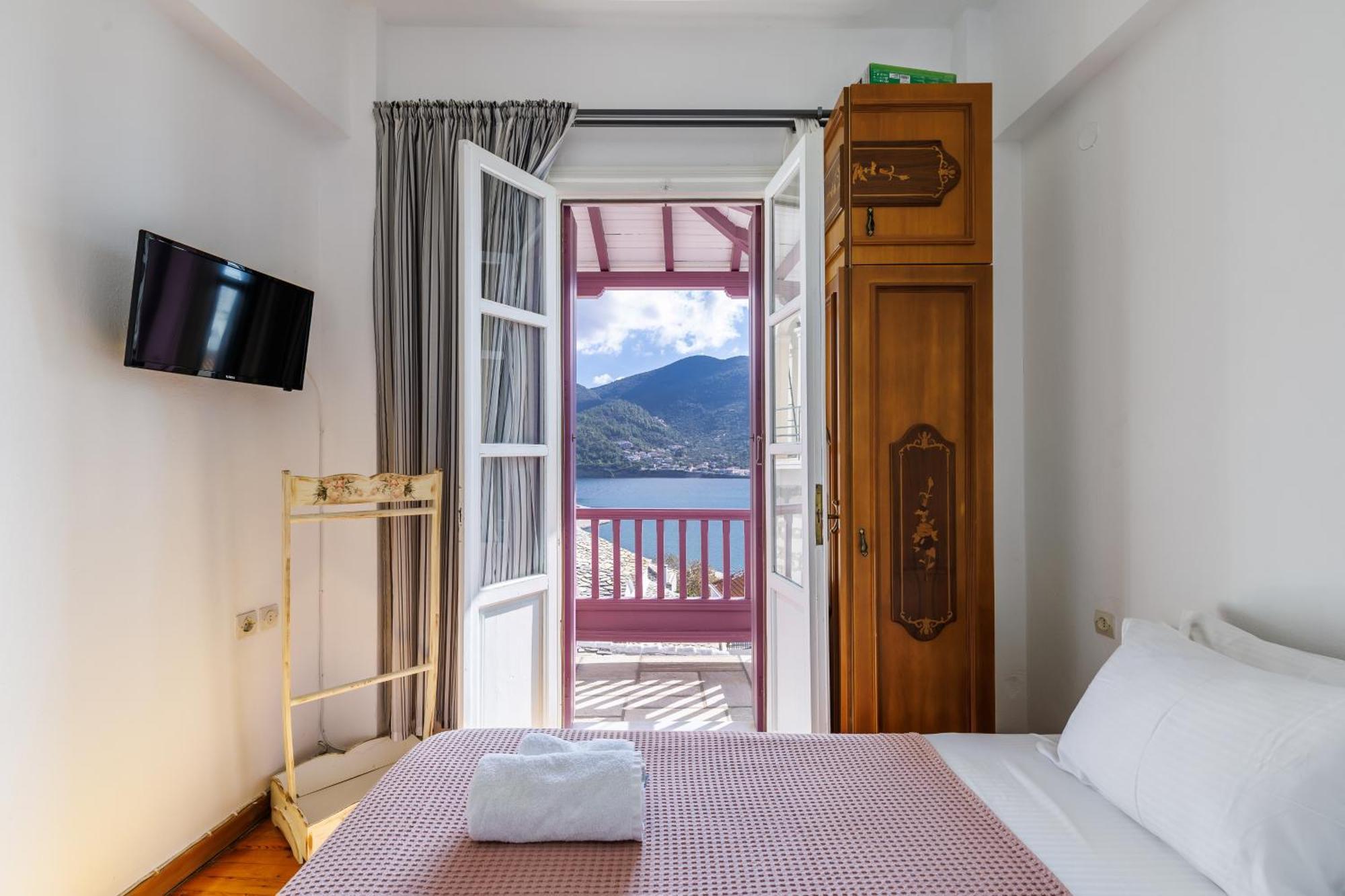 Skopelos Antonia House ภายนอก รูปภาพ