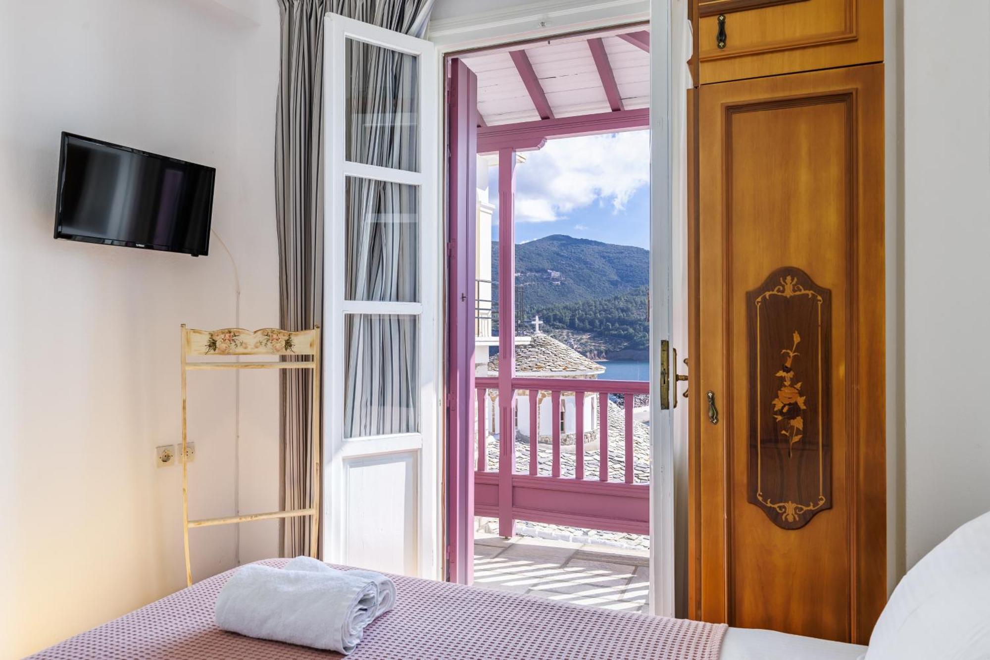 Skopelos Antonia House ภายนอก รูปภาพ